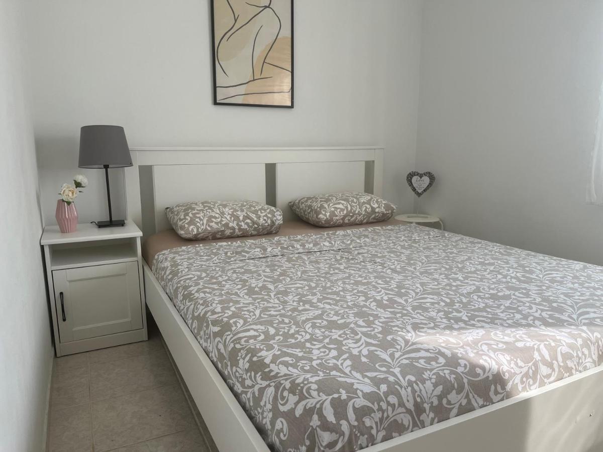 Pinezici Apartman Niccole Ngoại thất bức ảnh