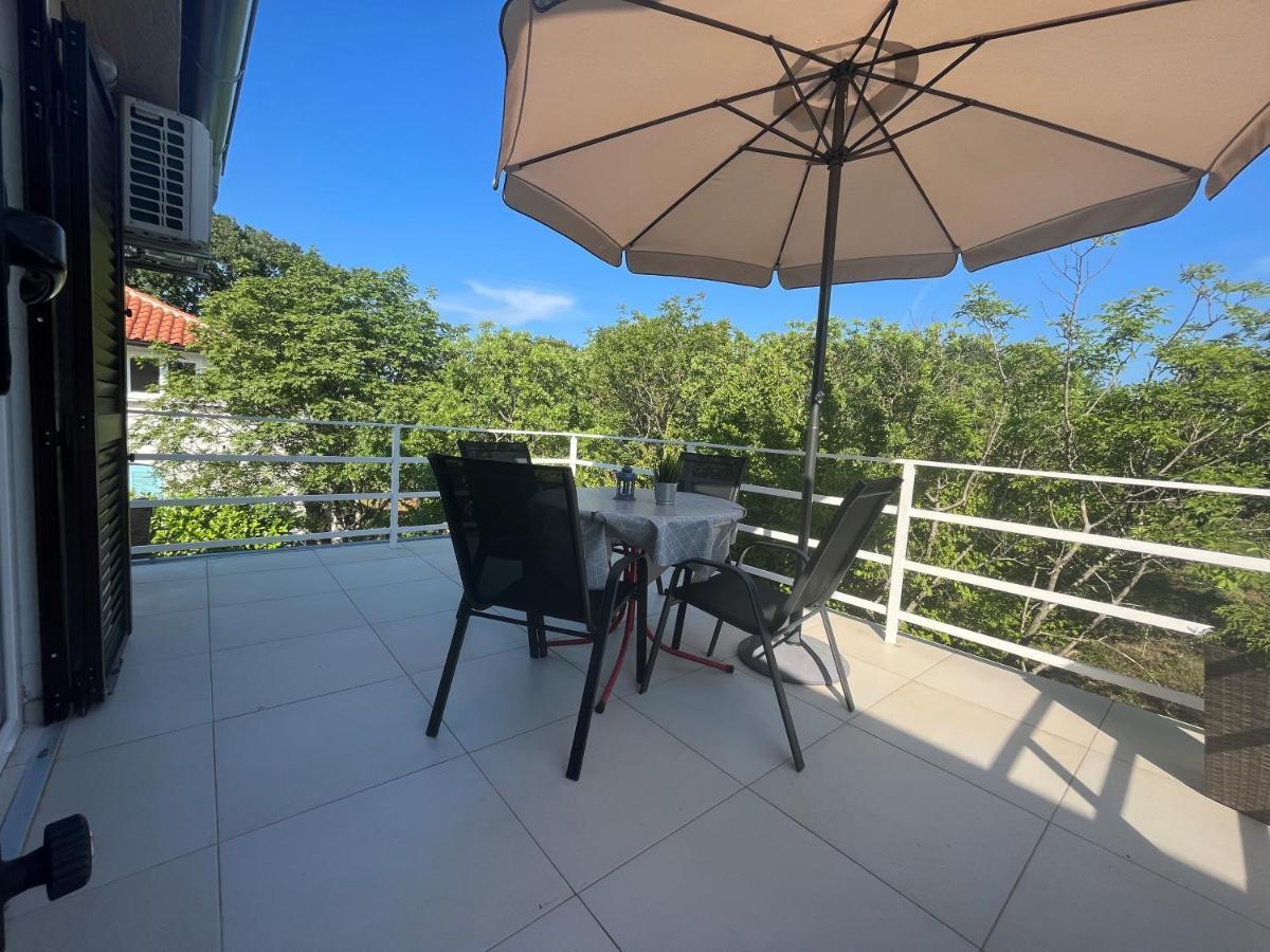 Pinezici Apartman Niccole Ngoại thất bức ảnh