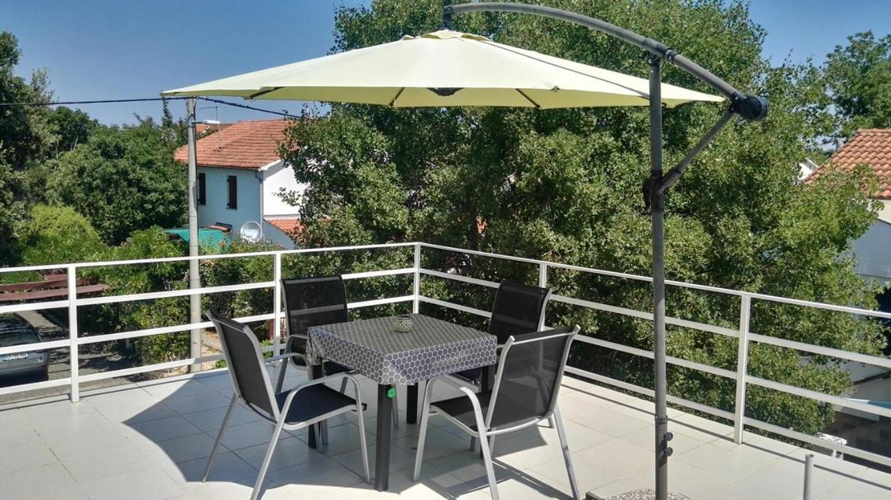 Pinezici Apartman Niccole Ngoại thất bức ảnh