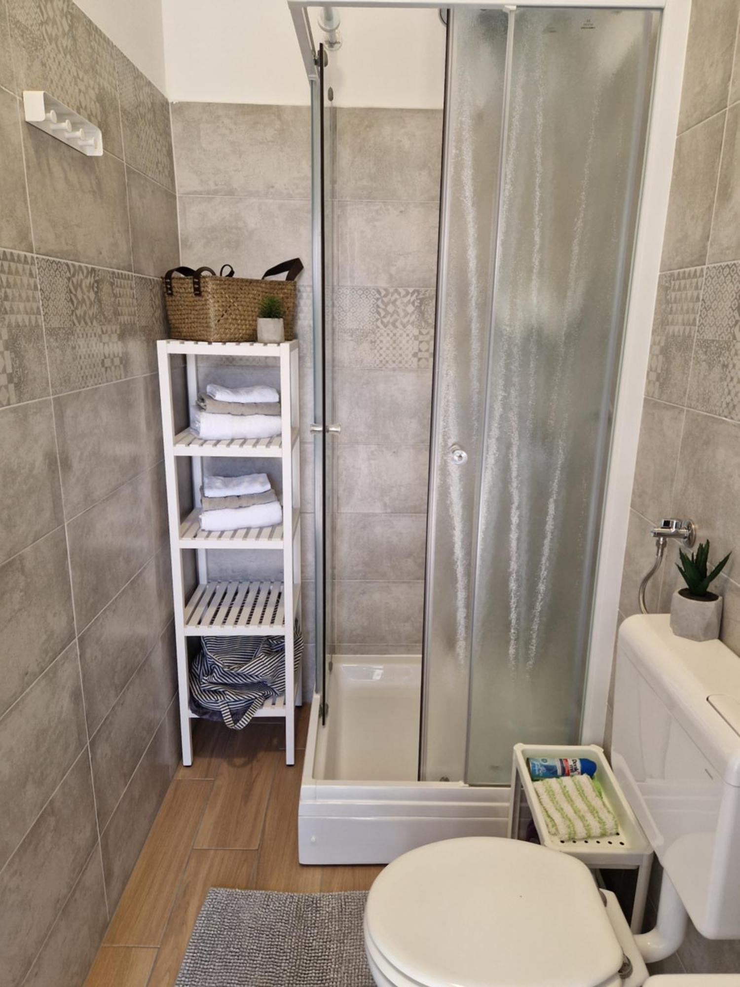 Pinezici Apartman Niccole Ngoại thất bức ảnh